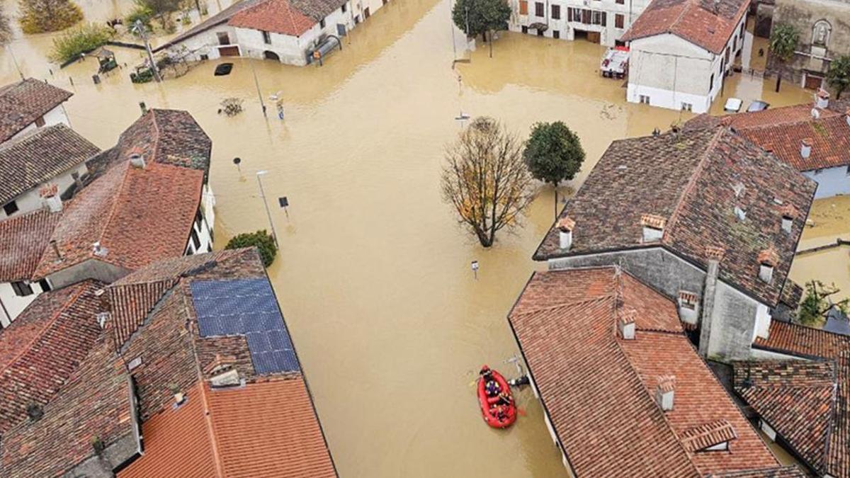 İtalya'da sel felaketi: 2 kişi kayıp