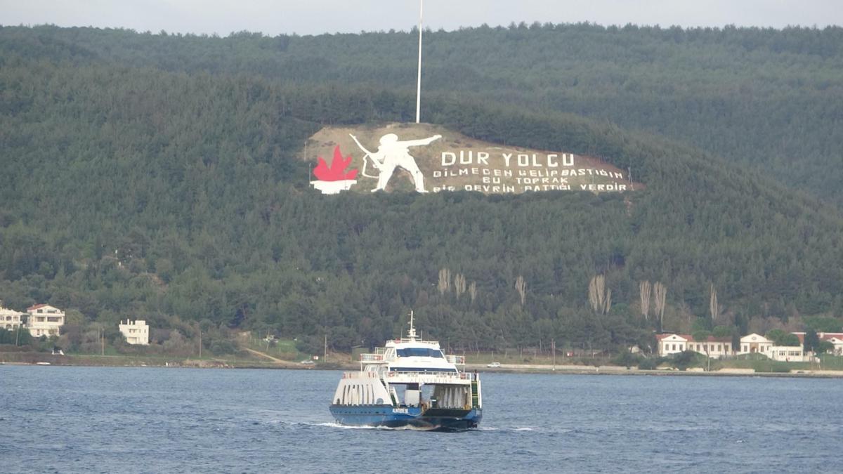 Bozcaada ve Gökçeada feribot seferlerine 'fırtına' engeli