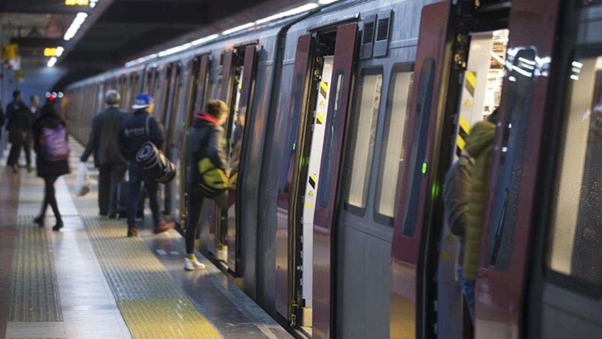 ANKARAY'da arıza nedeniyle seferlerde aksama yaşandı