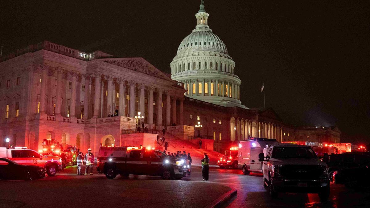 Washington'da metro tünelinde yangın: 2 yaralı