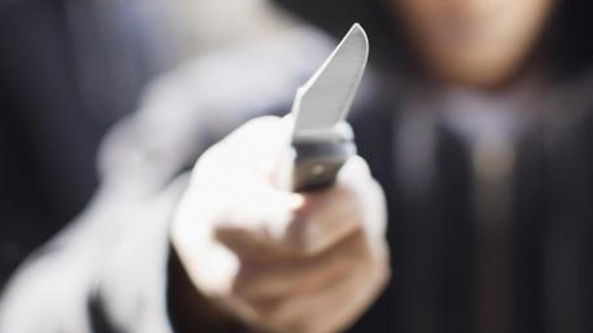 ABD'de havalimanında bıçaklı saldırgan alarmı: Vurularak öldürüldü