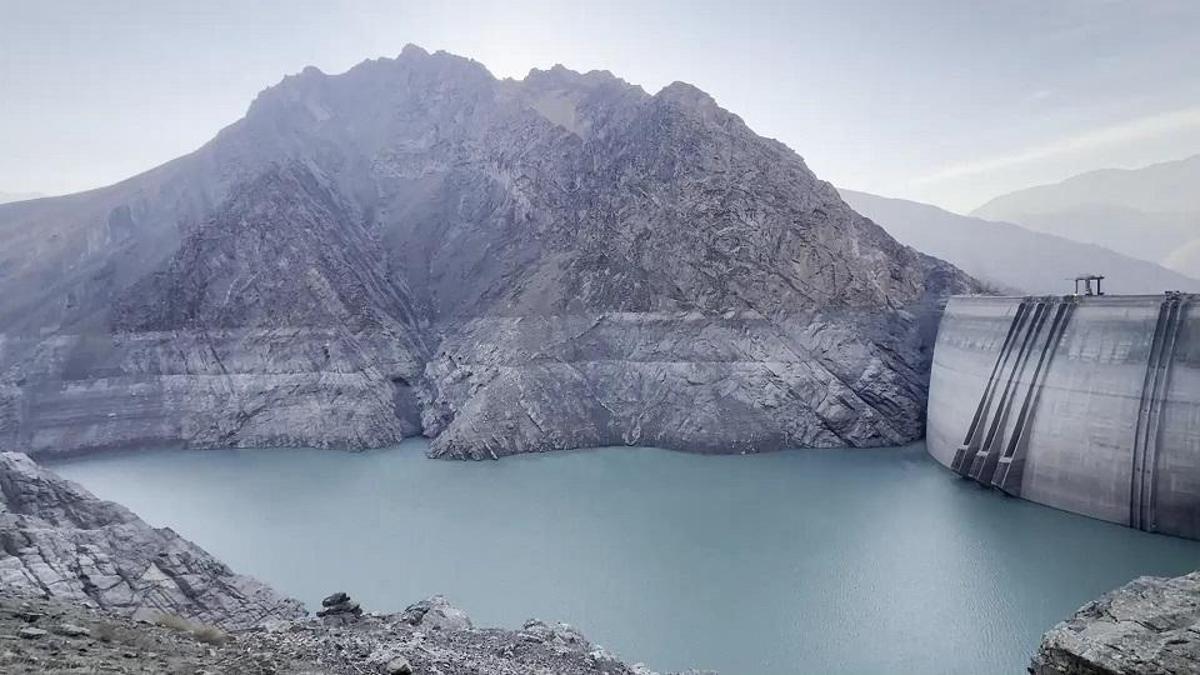 İran Lideri: Tahran'ı taşımalıyız