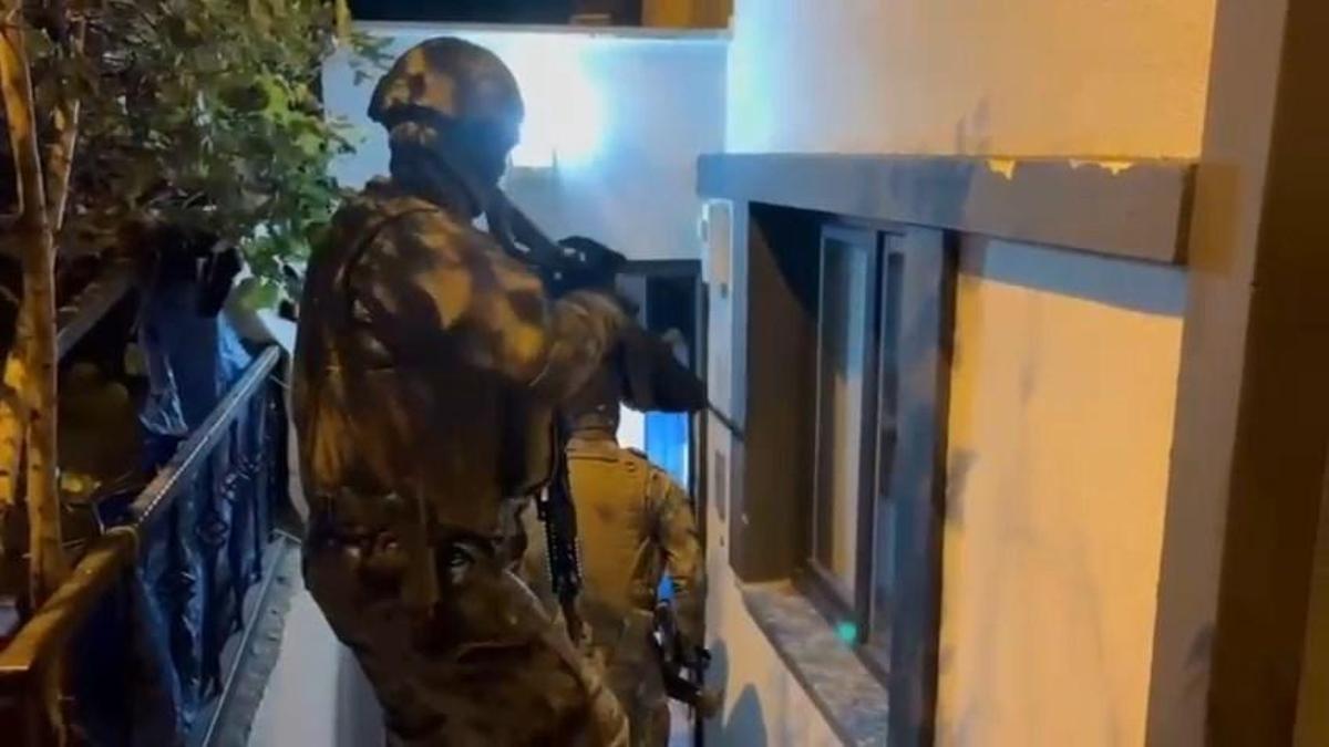 İstanbul'da suç örgütüne operasyon: 20 Gözaltı