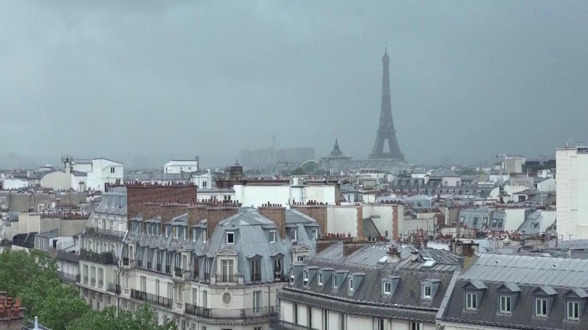 Fransa kamuoyunu savaşa mı hazırlıyor?