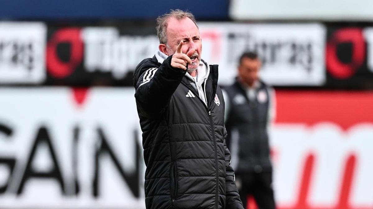 Beşiktaş'ta Sergen Yalçın'dan kamp kararı