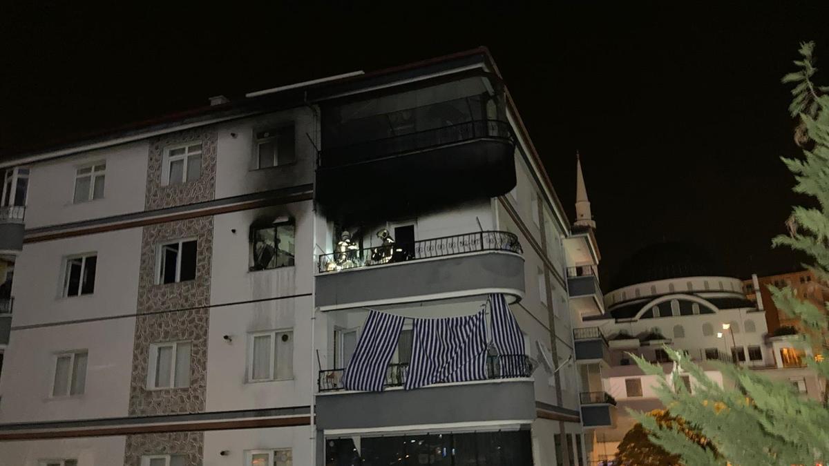 Ankarada 4 katlı binada patlama: 1 yaralı