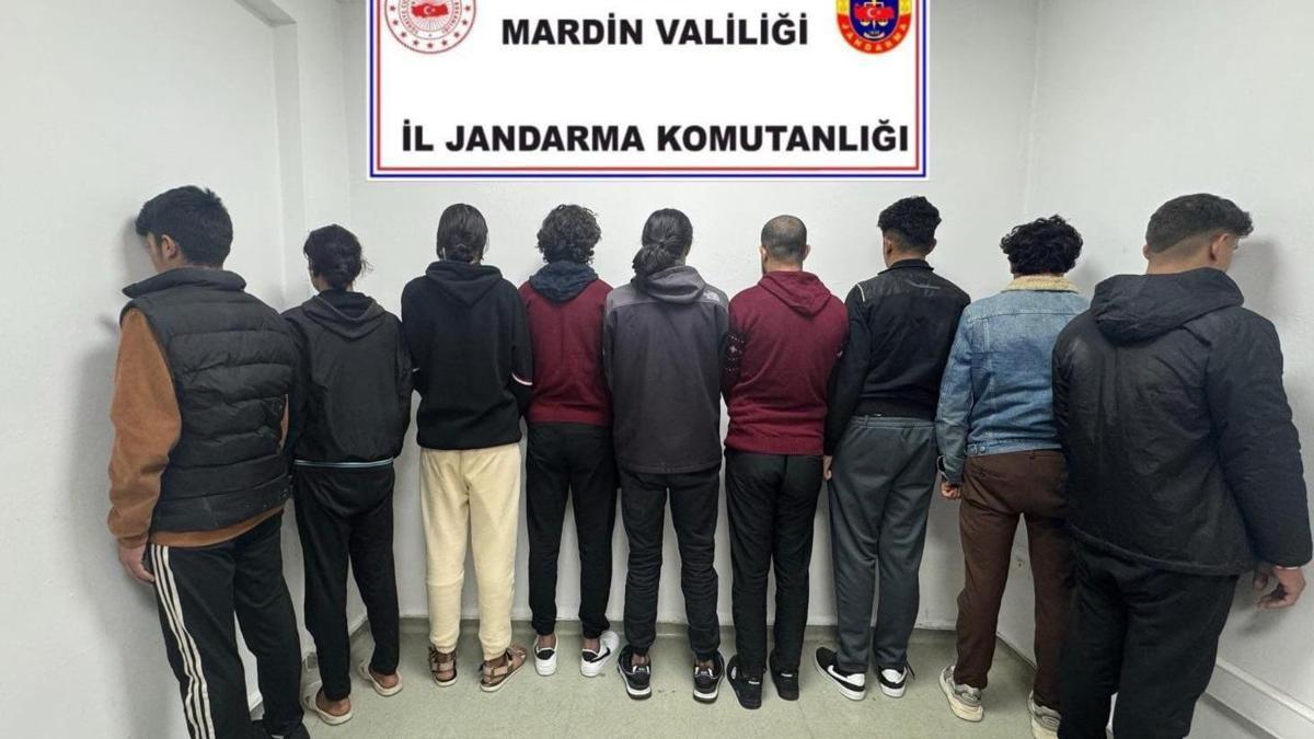 Mardinde 8 düzensiz göçmen yakalandı, organizatör tutuklandı