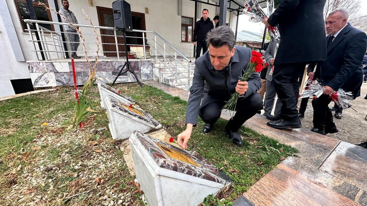 Tunceli'de 6 şehit öğretmen anıldı