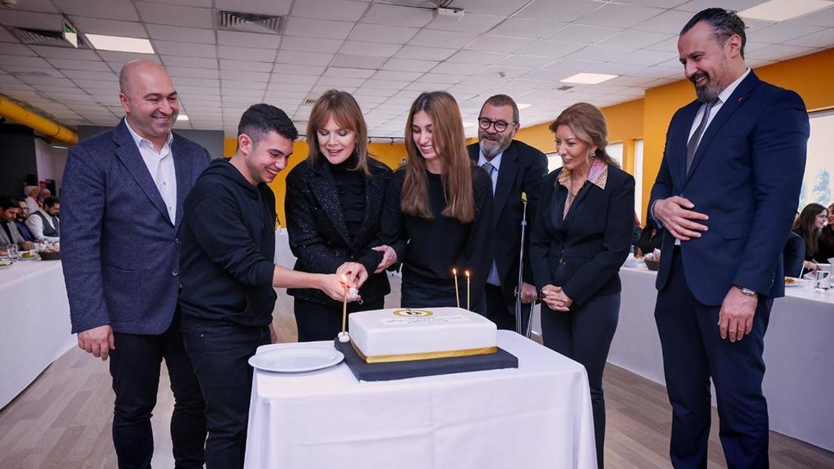 Demirören Medya ve Teknoloji MTALde Öğretmenler Günü etkinliği