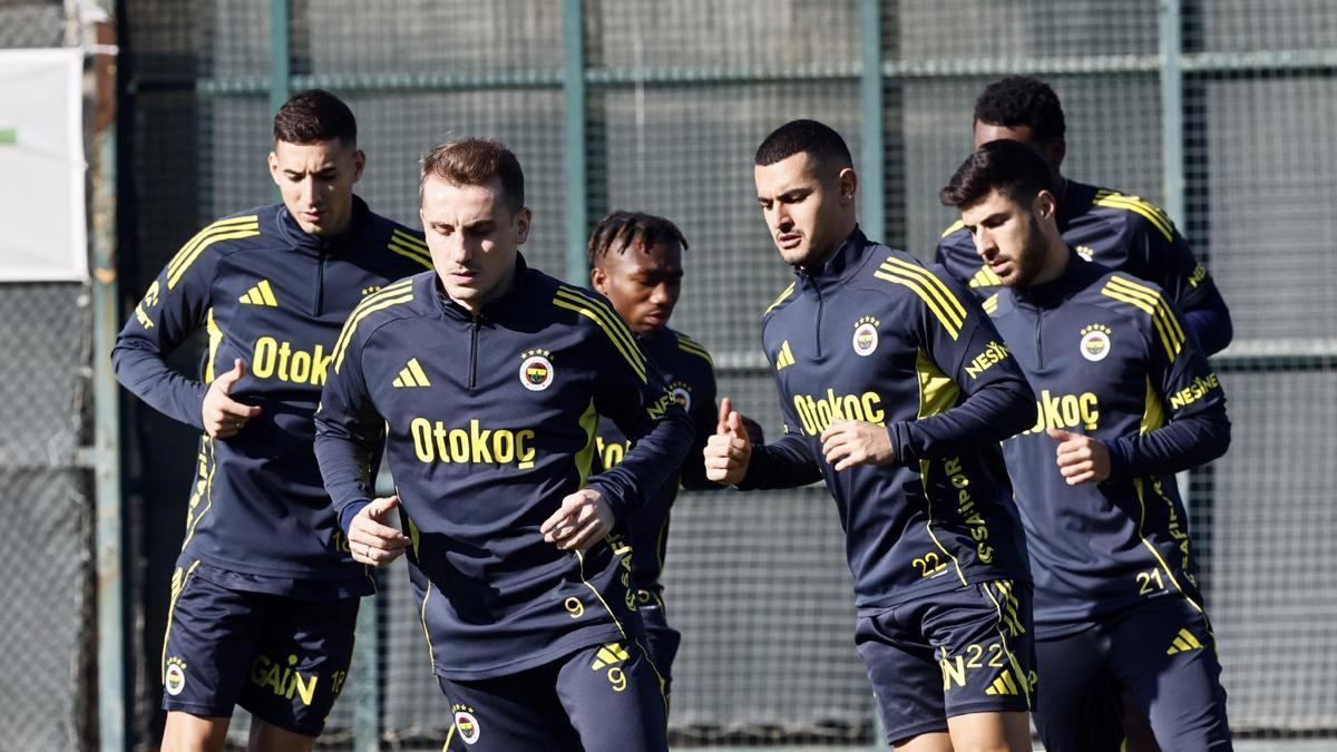 Fenerbahçe'de Ferencvaros maçı hazırlıkları devam etti