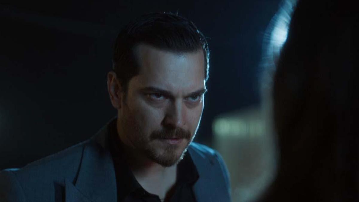 Kübra Ünlü yazdı! EŞREF TEK, HEPİNİZ İÇİN TEK TEK GELECEK’