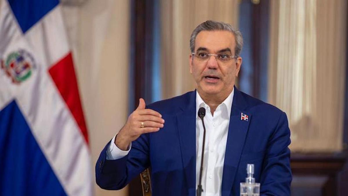 Karayipler'deki Dominik Cumhuriyeti'nden adım: Hava üslerini ABDye açtılar