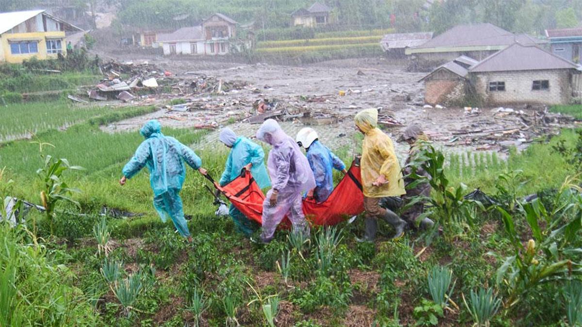 Endonezya'da sel felaketi: 49 ölü, onlarca kişi de kayıp