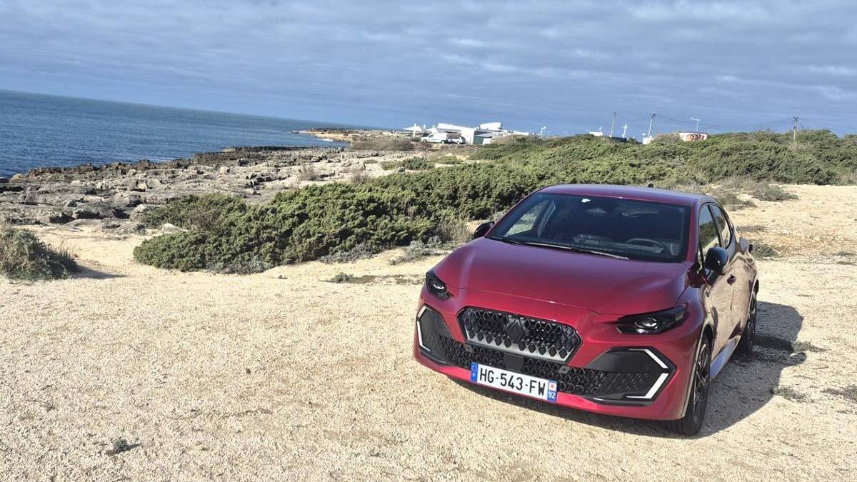 Yeni Clio bir depoyla 1450 km yapacak