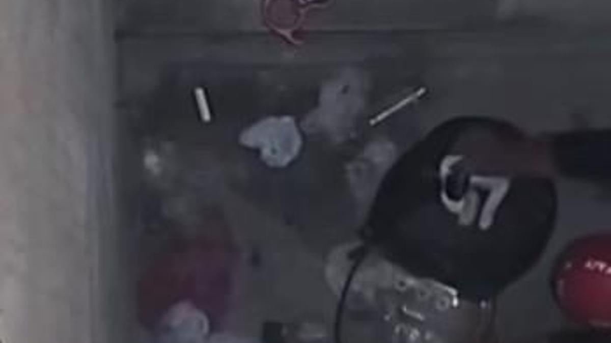 Kayseride havalandırma boşluğuna düşen kediyi itfaiye kurtardı