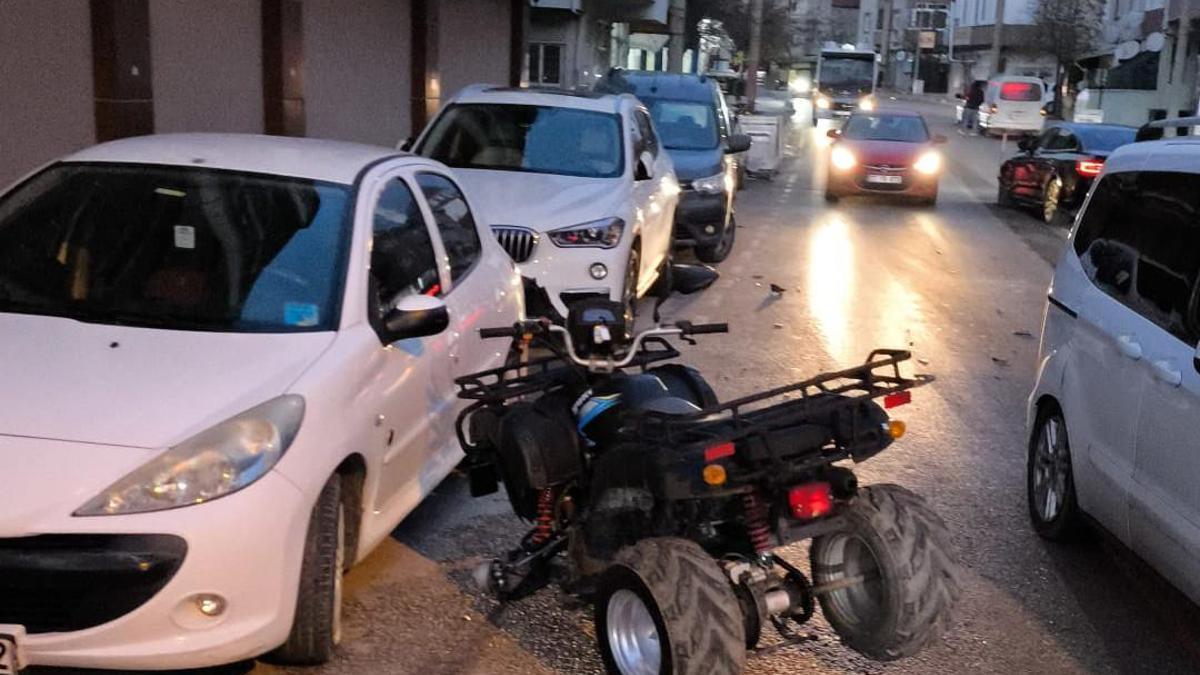 Askeri araca ve otomobile çarpan ATVnin alkollü sürücüsü yaralandı