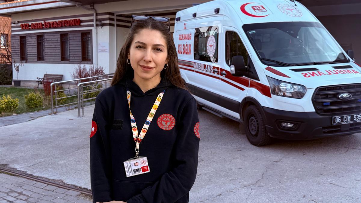 Ambulans şoförü Müzeyyen, hayat kurtarmak için san…