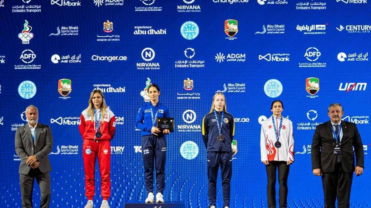 Tuzla Belediyesi Spor Kulübünden Dünya Kick Boks Şampiyonasında 4 madalya