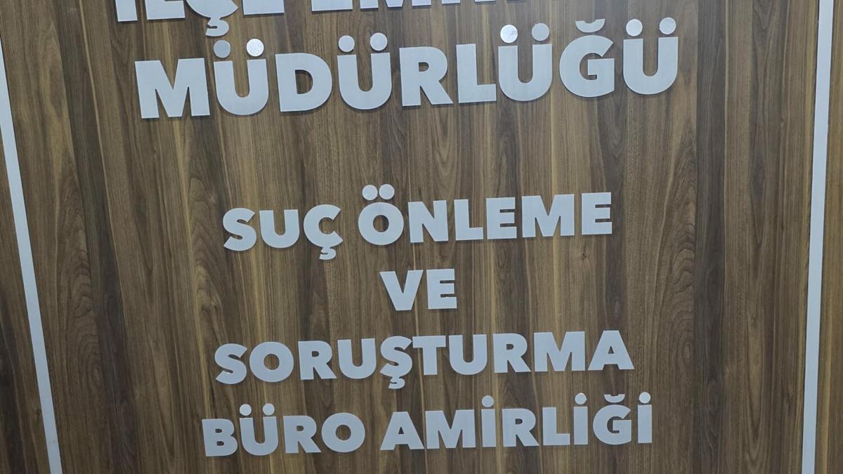 Polisten kaçan şüphelilerin üzerinden uzun namlulu silah çıktı