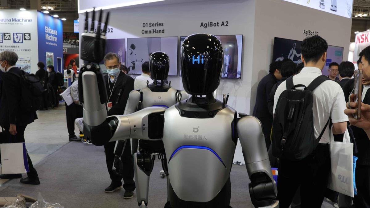 Japonya'daki fuarda dikkatler ondaydı! Robot Luca'…