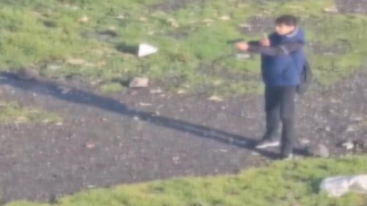 Kurusıkı silah ile ateş eden ortaokul öğrencileri gözaltına alındı