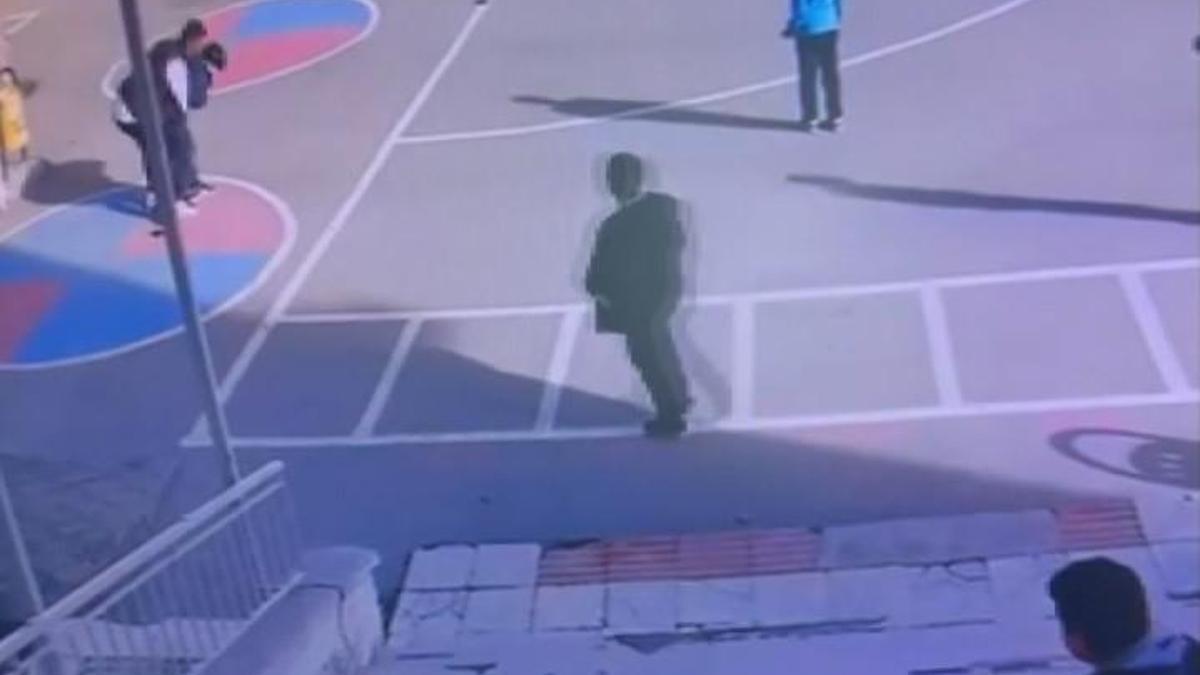 Nefes borusuna mandalina kaçan öğrenciyi Heimlich manevrasıyla kurtardı