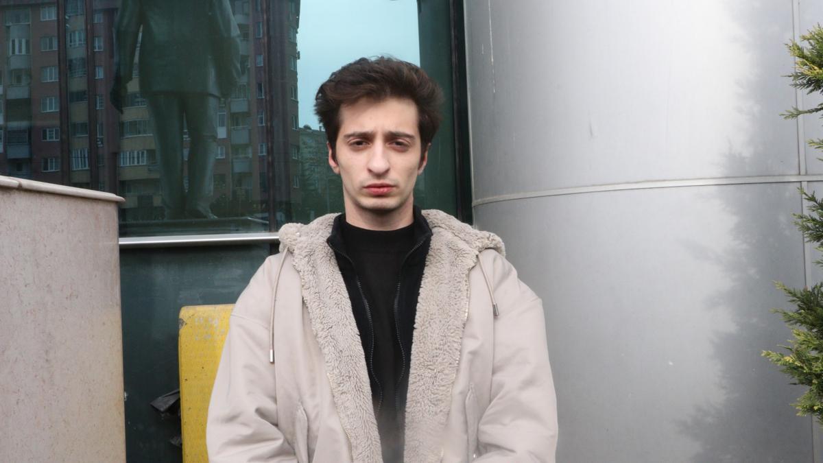 Tartıştığı büfe çalışanını boğazından bıçaklayan s…