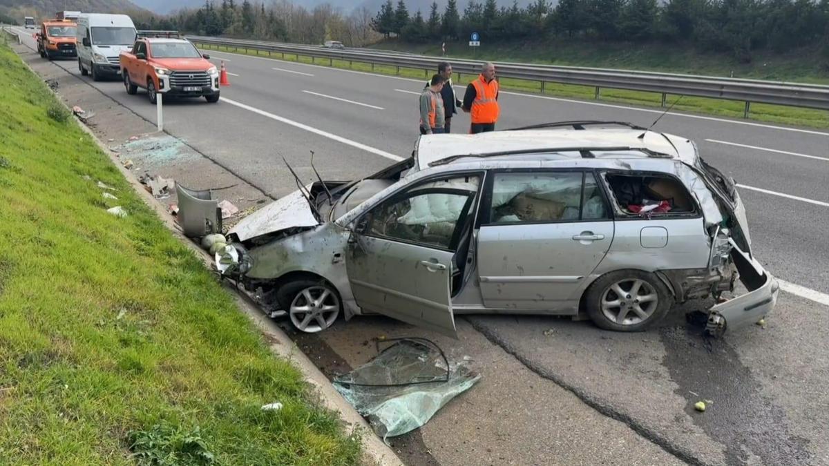 Düzce'de otomobil takla attı; 2 yaralı