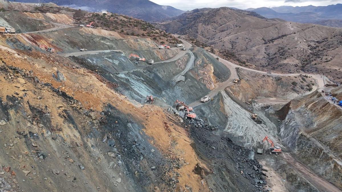 Sivas'ta göçük altında kalan şantiye müdürü 21 gündür aranıyor