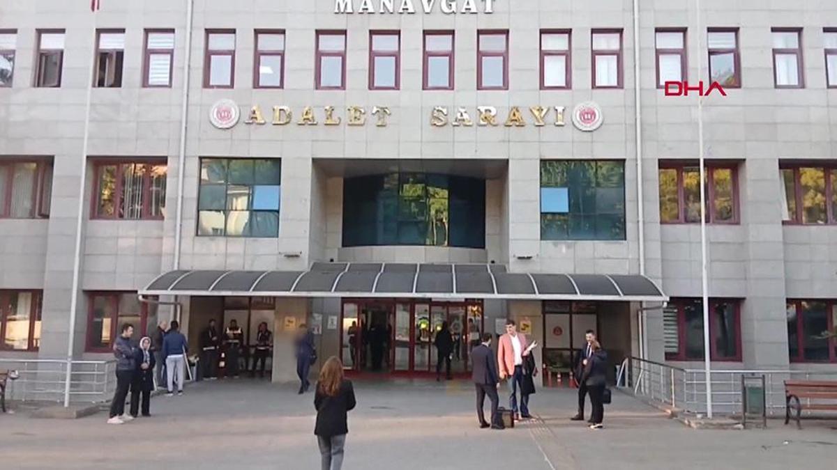 Manavgat Belediyesi'nde yolsuzluk ve rüşvet davasında ilk duruşma tamamlandı: 3 tahliye