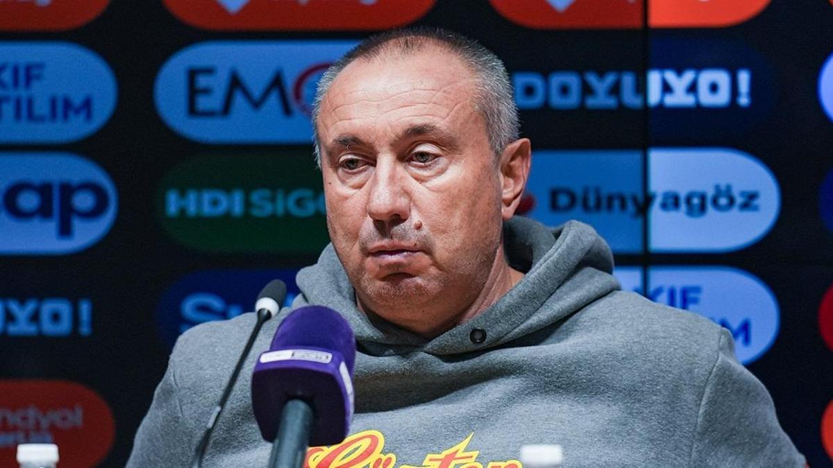 Göztepe Teknik Direktörü Stanimir Stoilovdan transfer açıklaması
