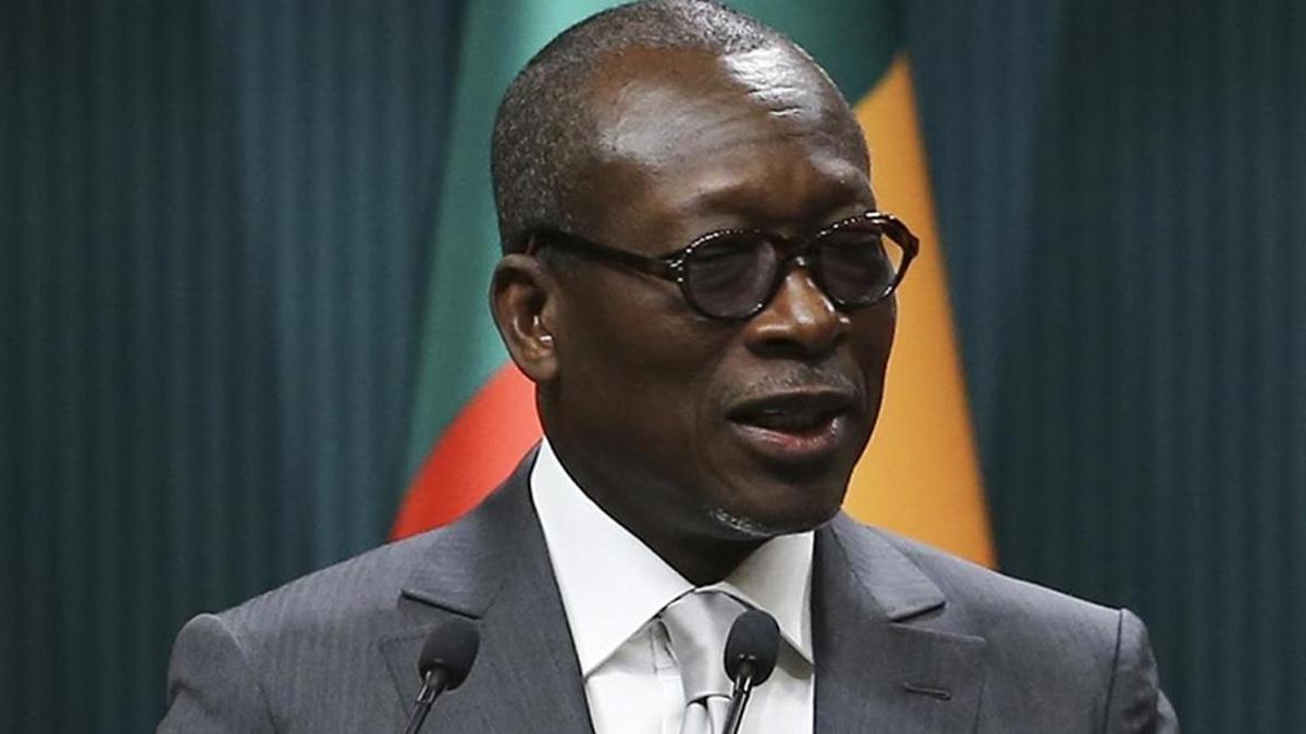 Benin'deki darbe girişimi engellendi