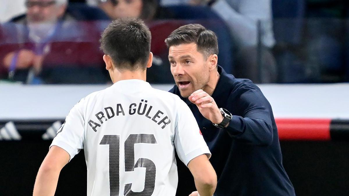 ÖZET | Arda Güler'li Real Madrid'e evinde büyük şok! Kan kaybı sürüyor...