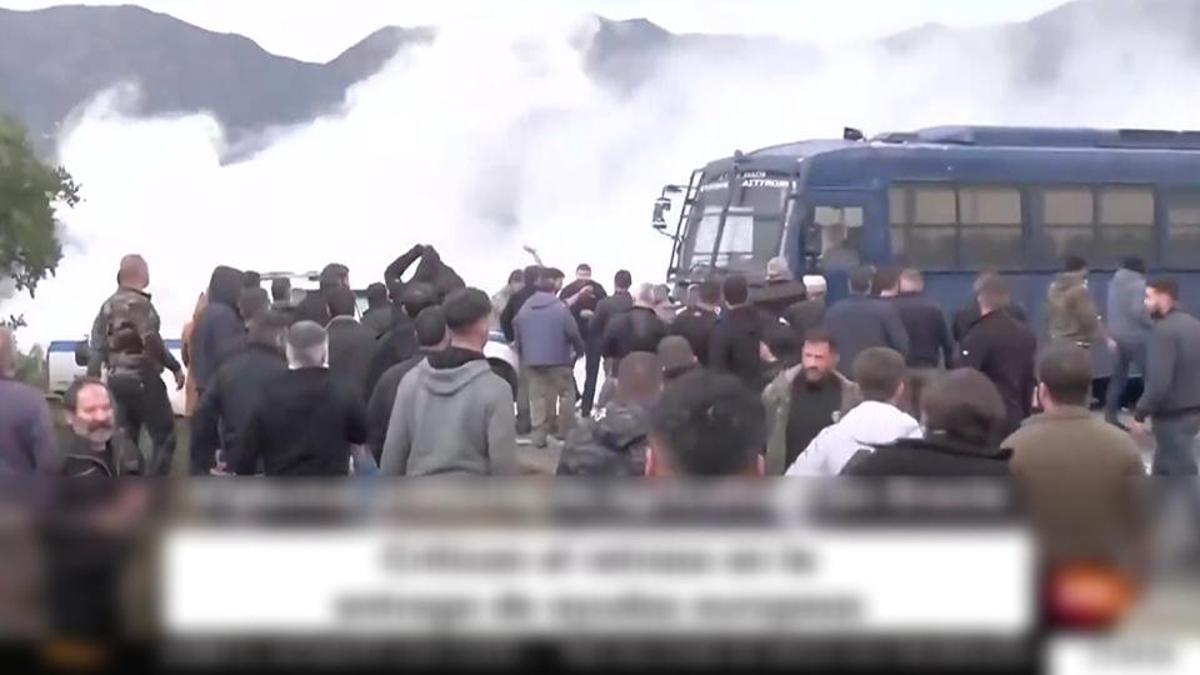 Yunanistan'da çiftçiler ayaklandı