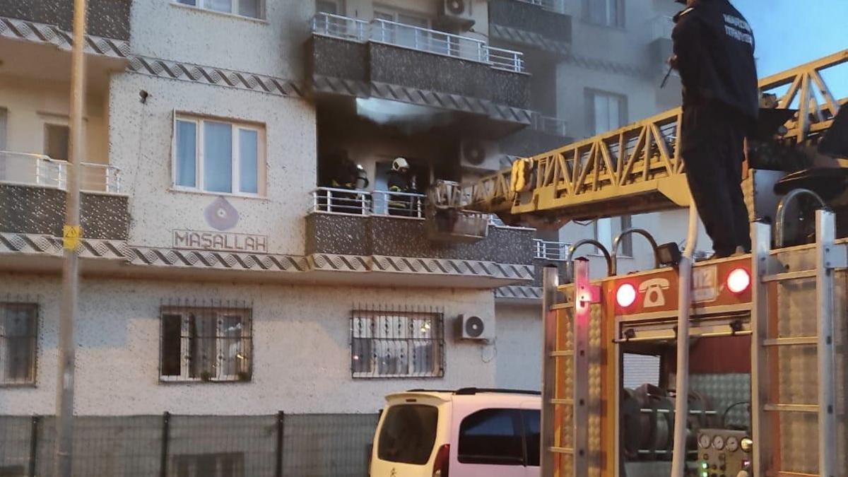 Mardinde çıkan yangında ev kullanılamaz hale geldi