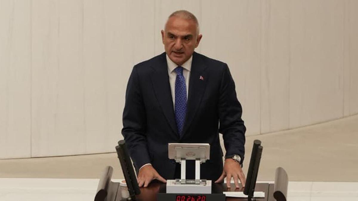 Bakan Ersoy TBMM Genel Kurulu'nda: Turizmde küresel liderliğe yürüyoruz 64 milyar dolar hedefini yakalayacağız