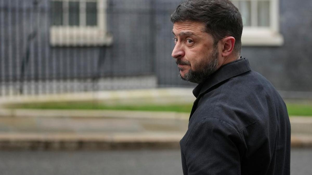 Zelenski: Rusya savaşı uzatıyor, halkımıza olabildiğince çok zarar vermek istiyor