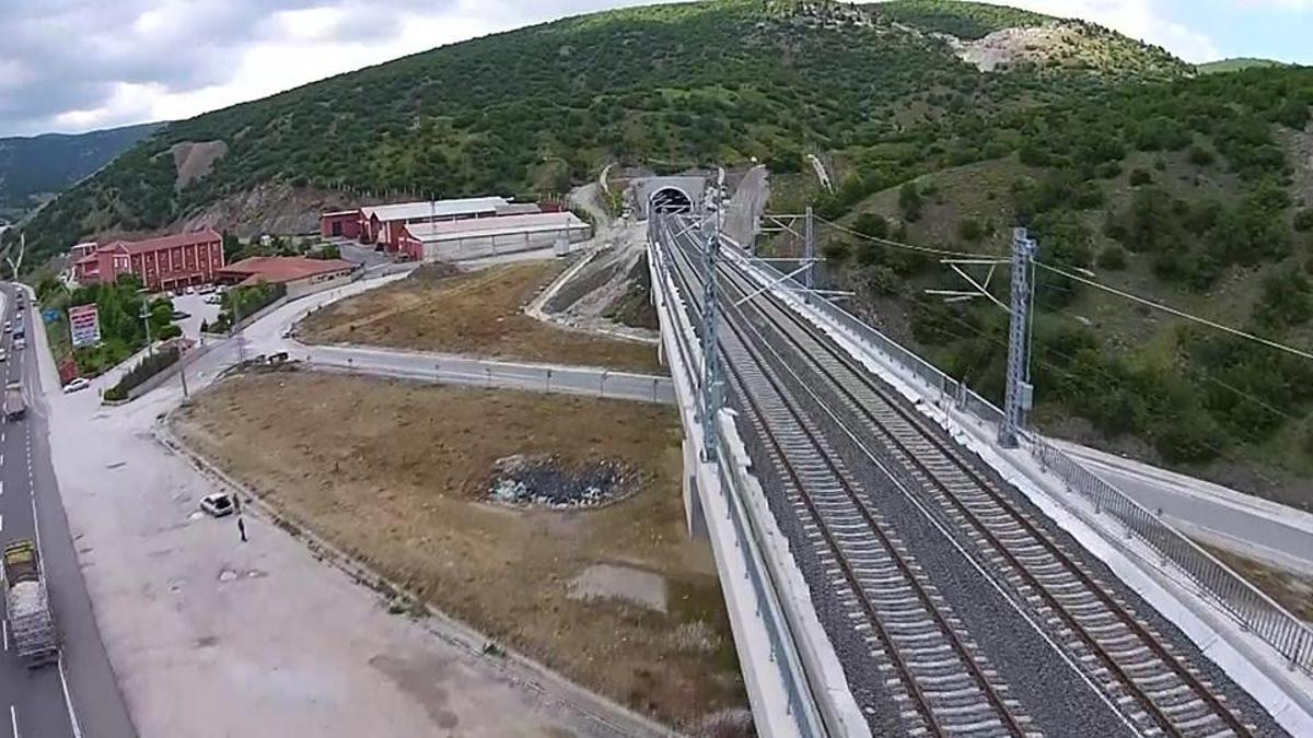 Ankara'da havalimanına metro geliyor