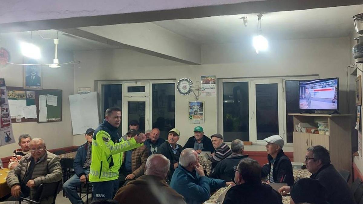 Edirnede vatandaşlara trafik eğitimi verildi