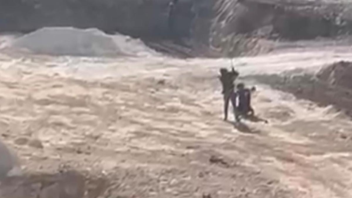 Gaziantep'te tepki çeken görüntü: Çocuk işçiyi öldüresiye dövdü