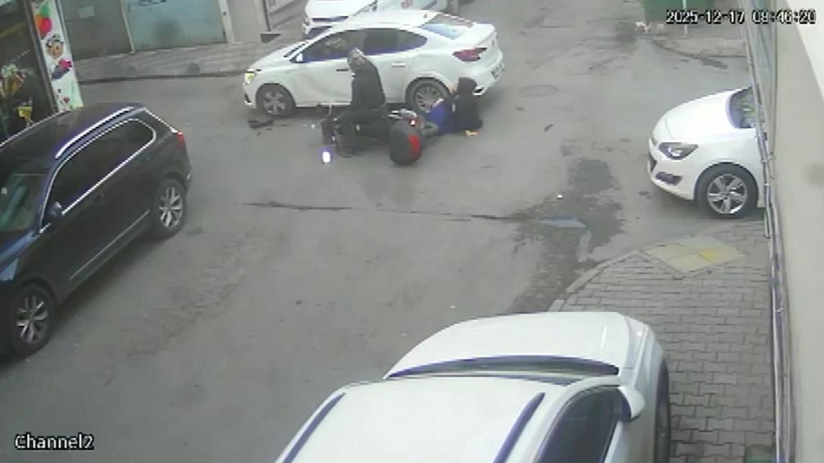 Esenler'de aynı noktada art arda 4 trafik kazası kamerada