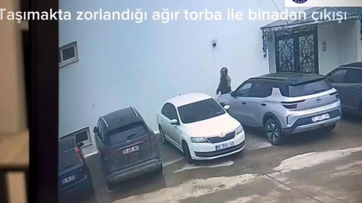 Kaskla girdiği apartman dairesinden 1 milyon 800 bin TL değerinde ziynet eşyası çaldı