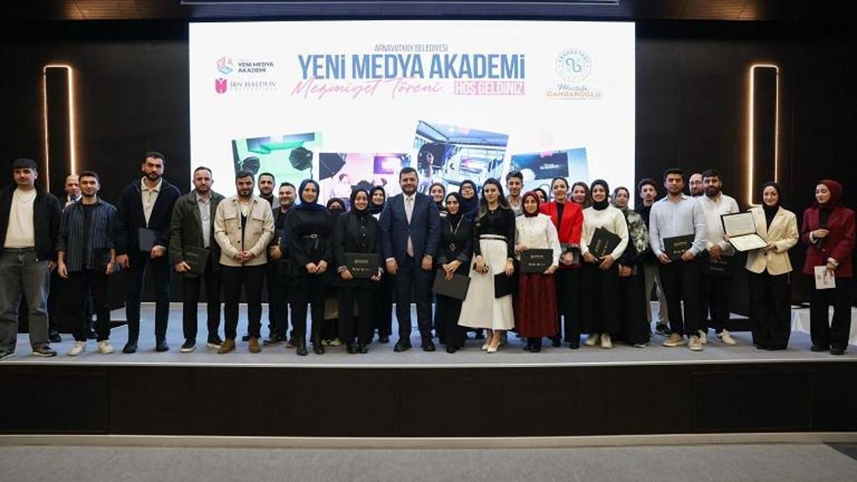 Arnavutköy Belediyesi, Yeni Medya Akademide ilk mezunlarını verdi