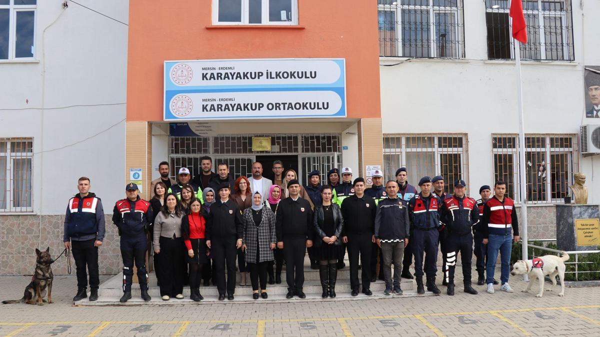 Jandarmadan öğrencilere tanıtım faaliyeti