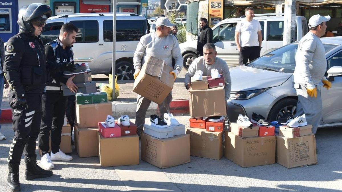 Kepezde yol ve kaldırım işgallerine geçit yok