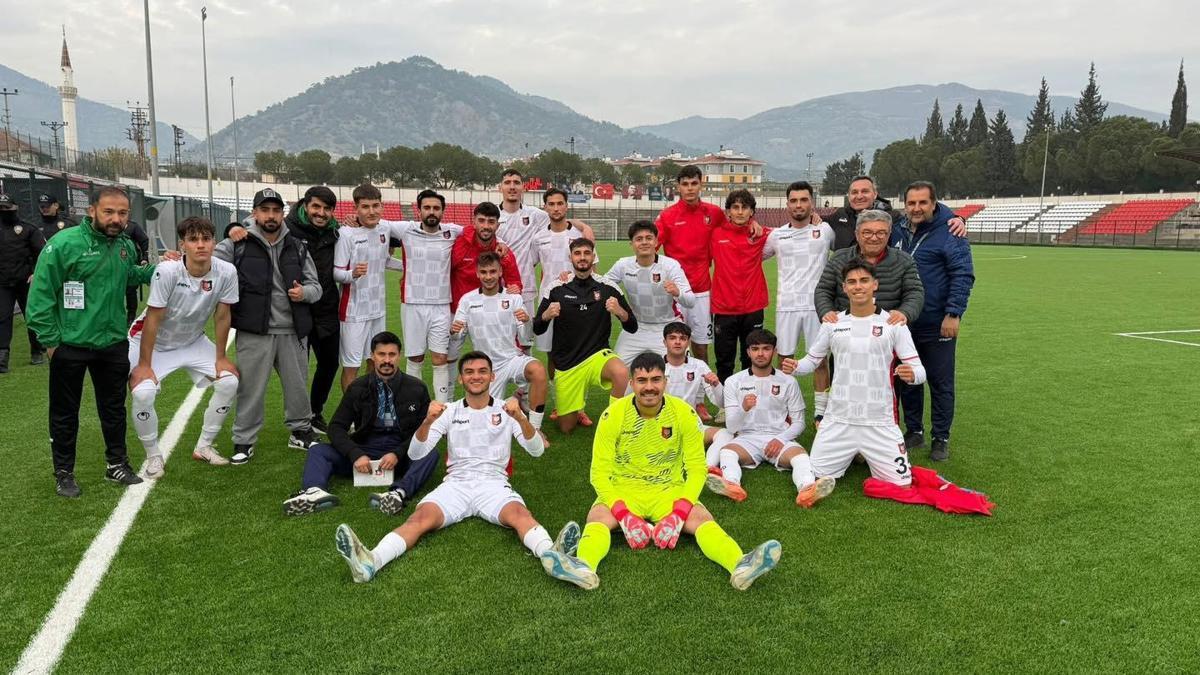 Uşakspor ilk yarıyı mutlu bitirdi