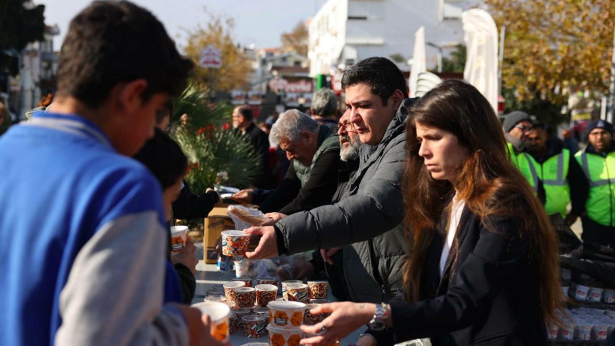 Çeşme'de Gülşah Durbay için hayır yemeği dağıtıldı