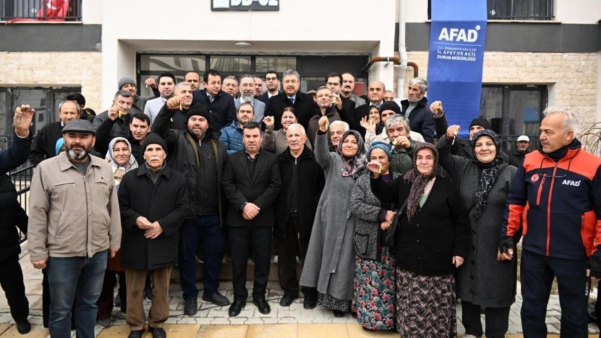 Osmaniyede 221 depremzede daha yeni konutlarına kavuştu