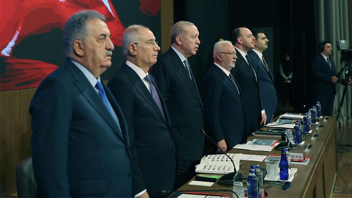 AK Parti sahaya iniyor: 81 il başkanlığına yazı gönderildi