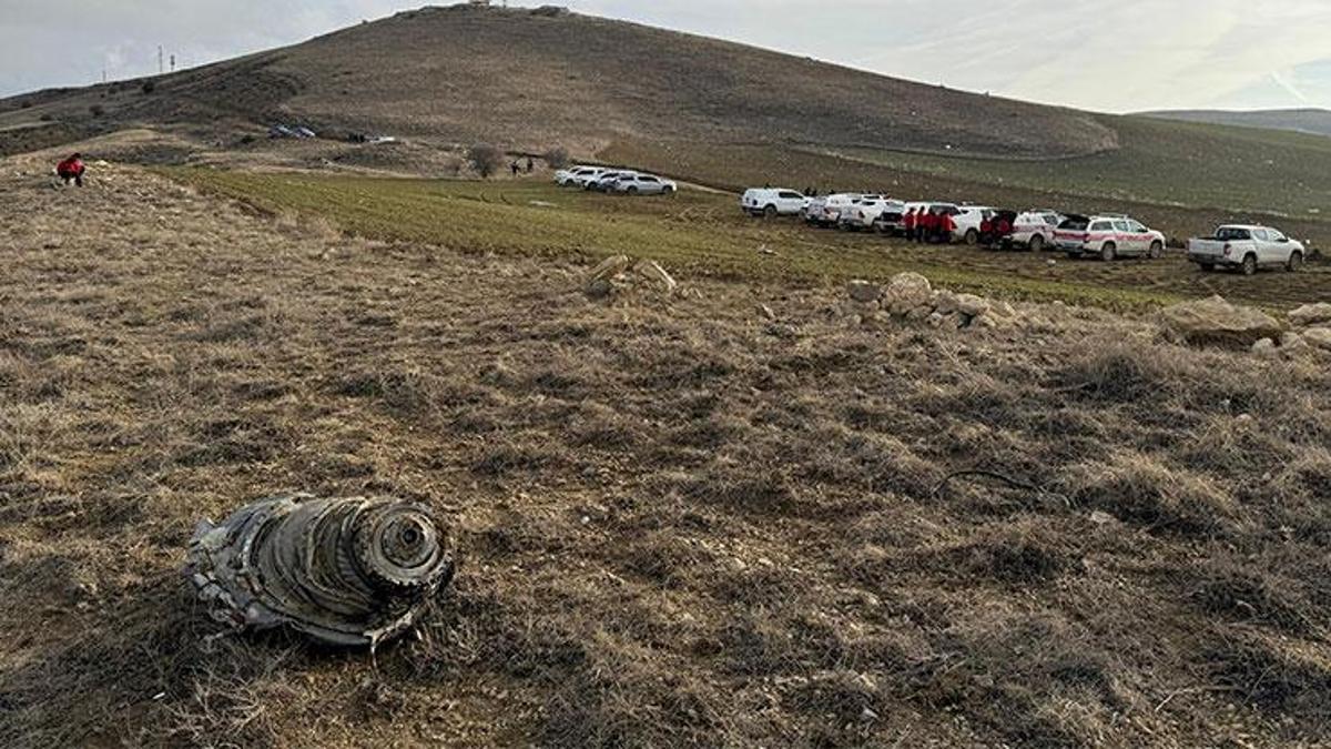 Düşen uçağa dışarıdan sinyal mi gönderildi? Abdulkadir Selvi yazdı